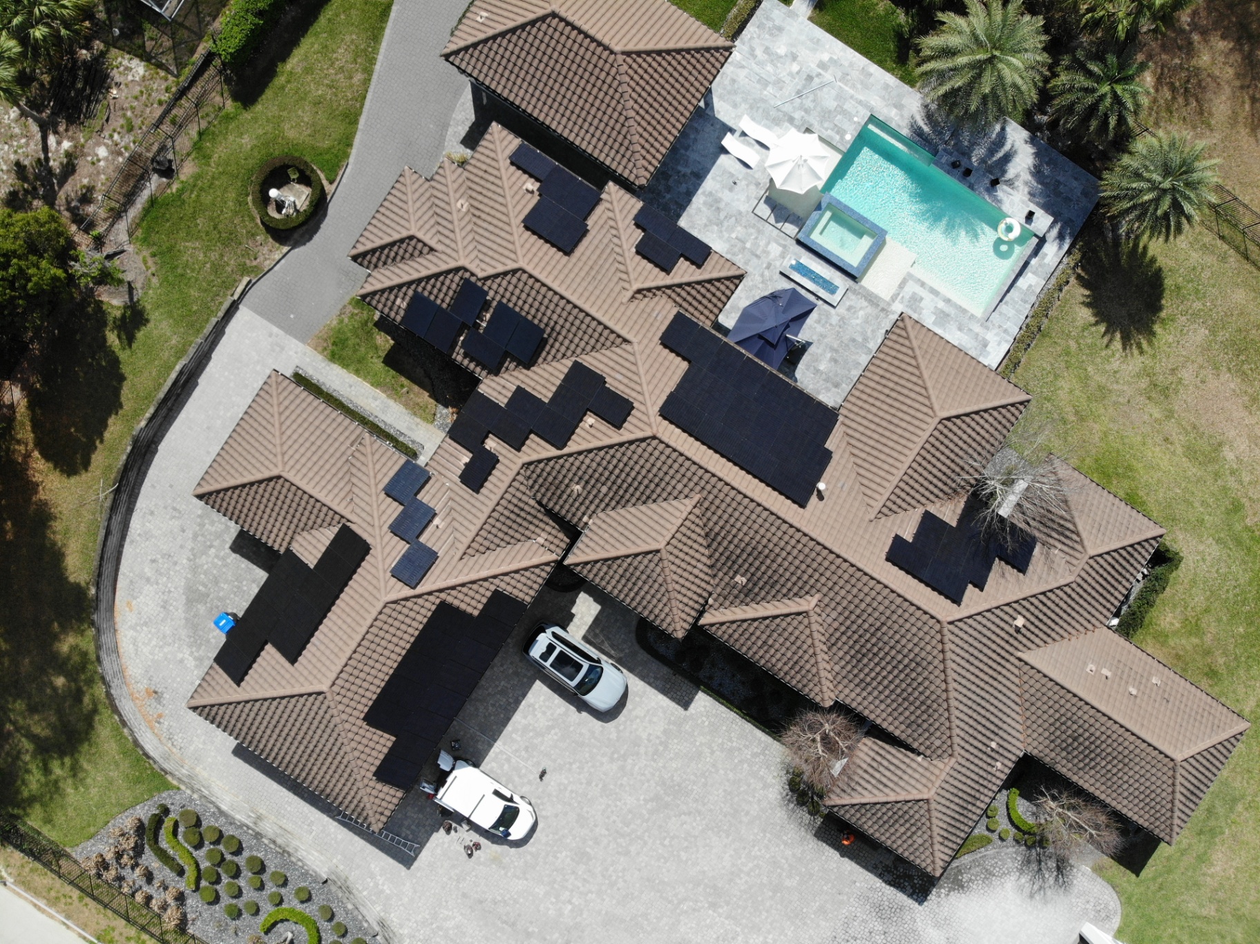 Aerial view of a Duke Energy Florida service-area home with rooftop solar